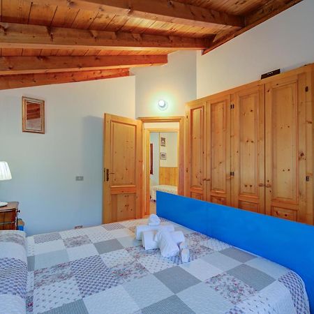 Villa Il Castagno Few Min From Beach - Happy Rentals Castelveccana Exterior foto